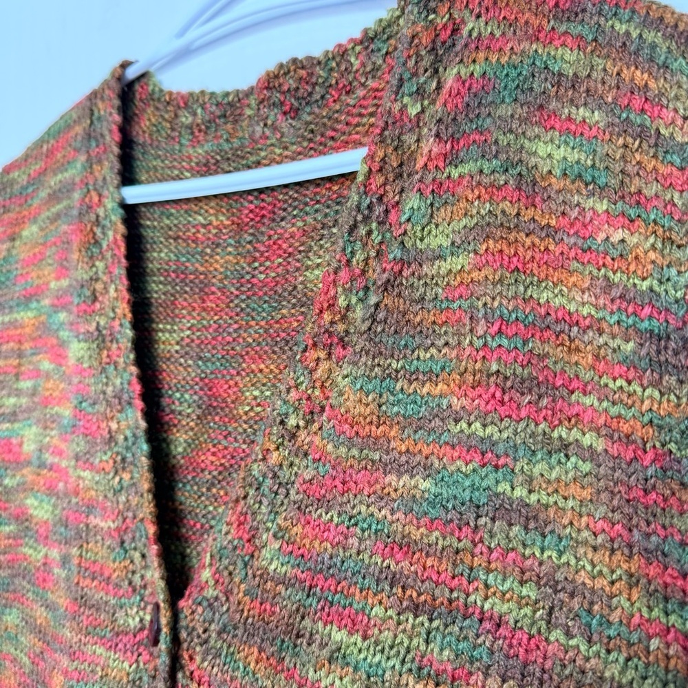 Multicolor Hand-Knit V-Neck Button Vest - Picture 4 of 11